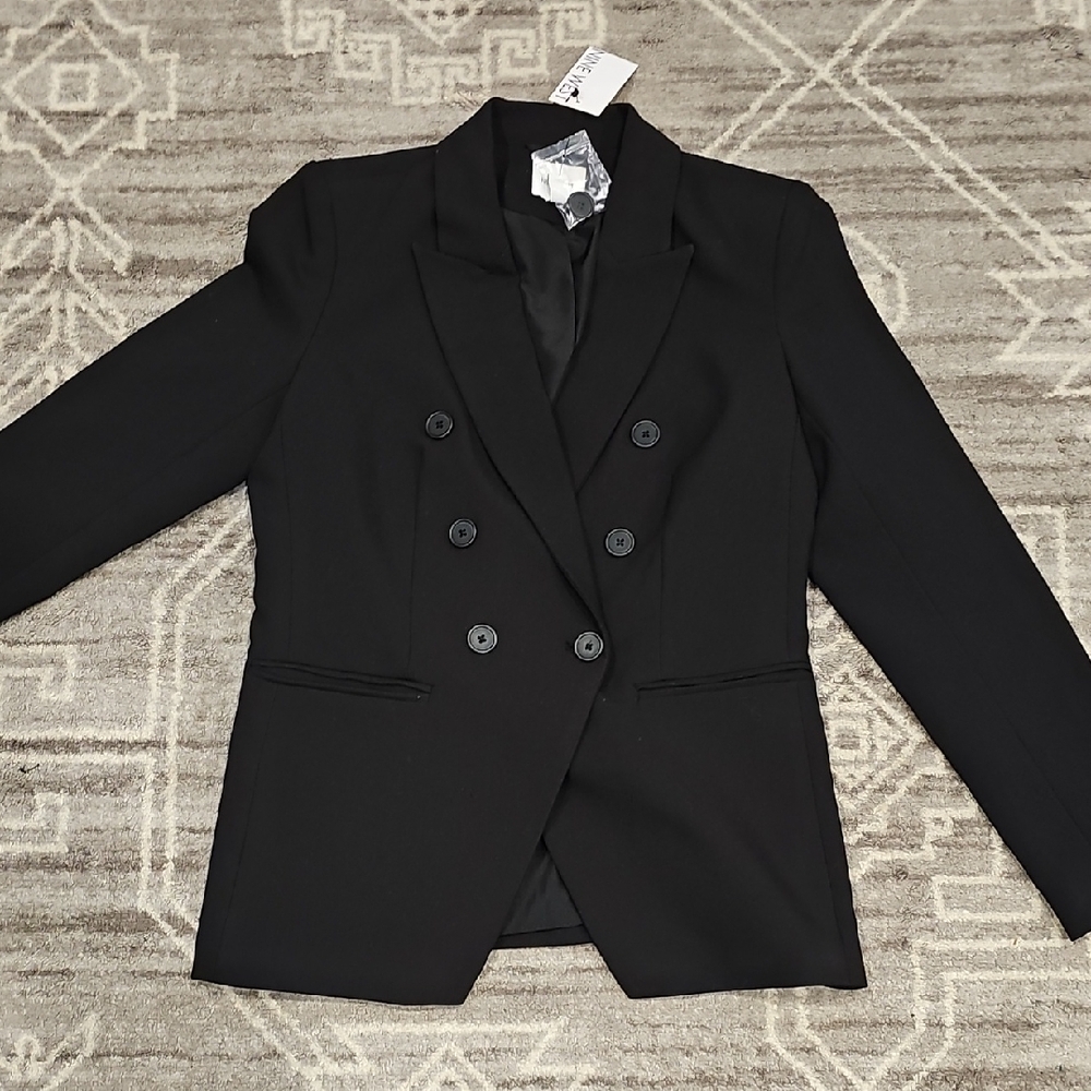 Elegant Black Double-Breasted Women's Blazer